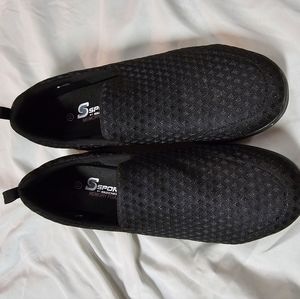 Sketchers Women's Ssport Memory foam Sneakers, All black Size 11